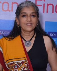 Atul Kulkarni and Ratna Pathak with Reliance Spokesperson at the YOUNG ENERGY SAVERS program