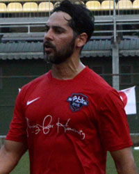 Dino Morea play football at cooperage ground