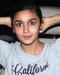 Alia Bhatt snapped in Mehboob Studio