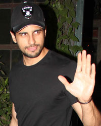 Sidharth Malhotra spotted in Bandra