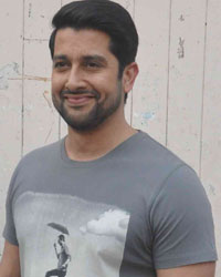 Aftab Shivdasani spotted during shoot of film Great Grand Masti