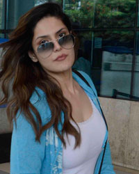 Zarine Khan at airport