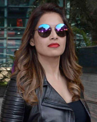 Bipasha Basu Spotted at Airport