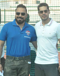 Bunty Walia and Dino Morea at Flagging off Ceremony of Versova Fest 2016