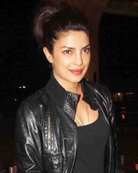 Priyanka Chopra Snapped at International Airport along With her Mom