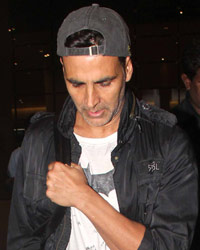 Akshay Kumar spotted at Mumbai international airport