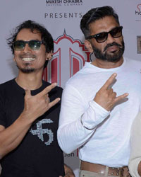 Sunil Shetty and Manoj Bajpayee Attend Khidkiyan Theatre Festival