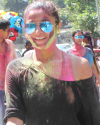 Alia Bhatt and Sidharth Malhotra celebrate Holi together