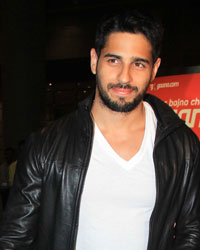 Sidharth Malhotra spotted at airport