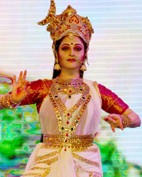 Gracy Singh performs for Save The Girl Child Cause and the cause of Women Empowerment