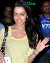 Shraddha Kapoor and Varun Dhwana spotted at airport