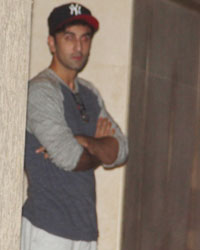 Ranbir Kapoor snapped at his residence in bandra