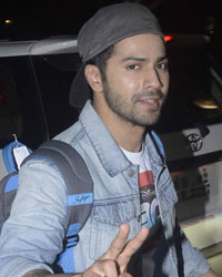 Varun Dhawan  in dancing mood at domestic airport