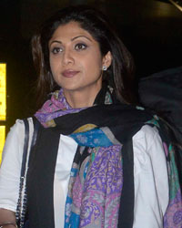 Raj Kundra and Shilpa Shetty snapped at airport