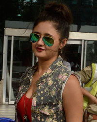 Nandish Sandhu and Rashmi Desai snapped at airport