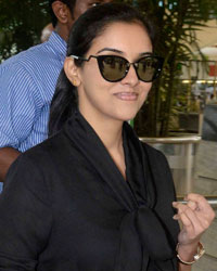 Asin snapped at airport