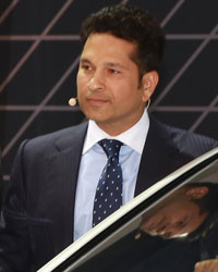 Sachin Tendulkar Launches New BMW 7-Series; at 16th Auto Expo, Greater Noida