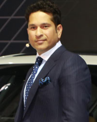 Sachin Tendulkar Launches New BMW 7-Series; at 16th Auto Expo, Greater Noida