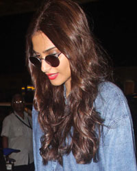 Sonam Kapoor snapped at airport