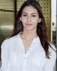 Amyra Dastur's Spotted at Mumbai airport