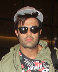 Manish Paul snapped at airport