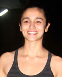 Alia Bhatt snapped Andheri out side of Rehearsal studio