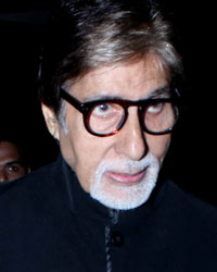 Amitabh spreads awareness about Hepatitis on World Hepatitis Day