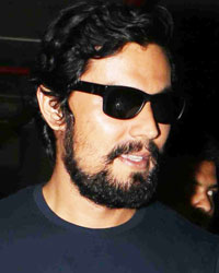 Randeep Hooda snapped at airport