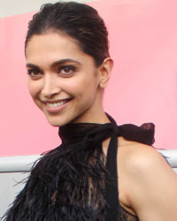 Deepika Padukone snapped at Mehboob Studio, Bandra