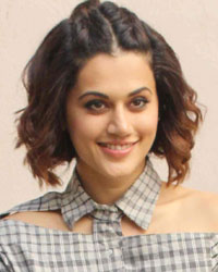 Taapsee Pannu snapped at Mehboob Studio, Bandra