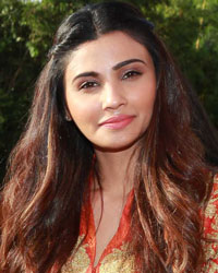 Daisy Shah at G