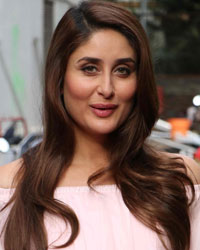 Kareena Kapoor snapped at Mehboob studio, Bandra