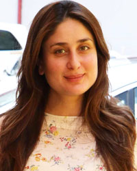 Kareena Kapoor snapped at Mehboob Studio