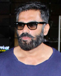 Suniel Shetty snapped at airpor