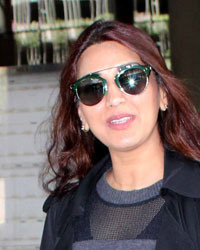 Sonali Bendre snapped at airport