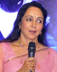 Hema Malini pays tribute to Ravindra Jain on his 1st death anniversary