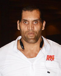 Great Khali snapped at sirport