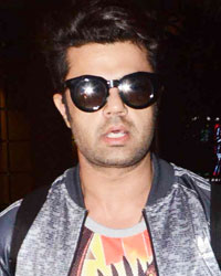 Manish Paul snapped at airport