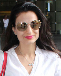 Amisha Patel snapped at airport