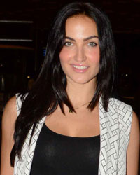 Elli Avram snapped at airport