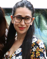 Kareena and Karisma Kapoor spotted at hakksan