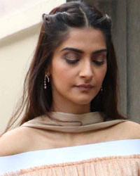 Sonam Kapoor spotted at hakksan