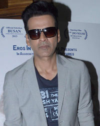 Manoj Bajpai at the Promotion of film Aligarh during Hashtag Media festival