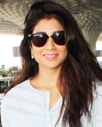 Shriya snapped at airport