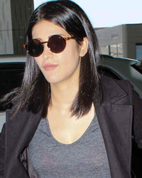 Shruti Haasan snapped at airport