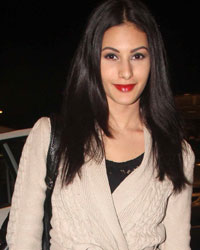 Amyra Dastur spotted at the airport