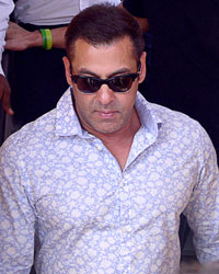 Salman Khan appeared at Jodhpur Court ,today in connection with a 17-year-old trial in Arms Act case against him, in Jodhpur