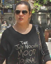 Udita Goswami during the funeral of Maherahh Hashmi, Emraan Hashmi's mother, in Mumbai,