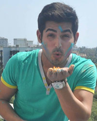 Omkar Kapoor celebrates Holi with media