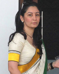 Manyata Dutt spotted at Mumbai airport